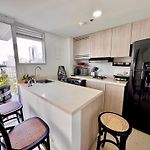 Stunning Bocagrande Beach Apartment
